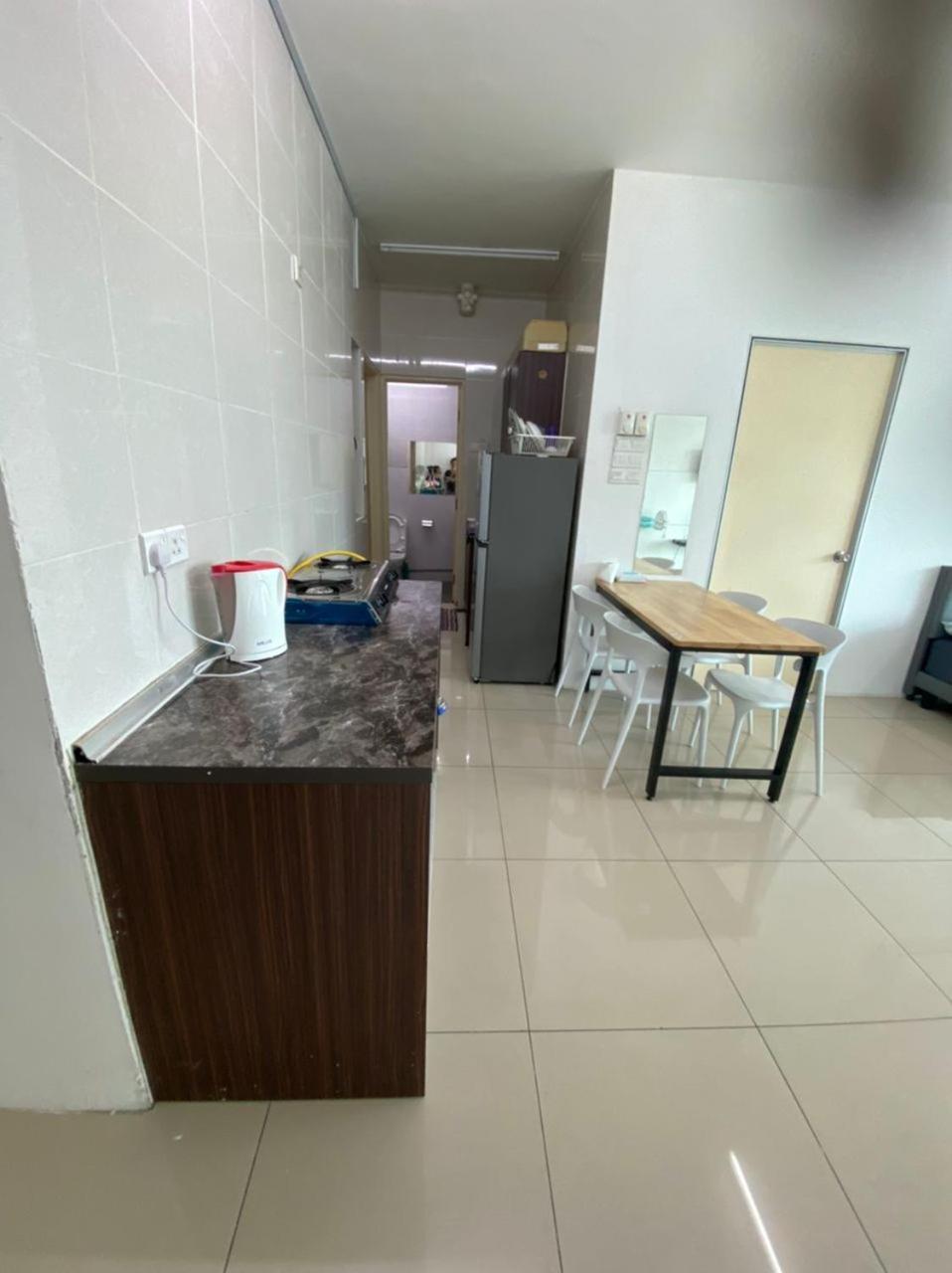 Vista Alam Serviced Apartment Near Idcc Sacc Pkns Uitm Msu Avisena Shah Alam Exterior photo
